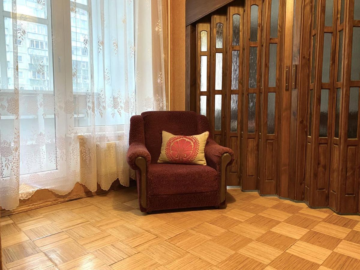 Spacious 3-Room Apartment & Parking Riga Buitenkant foto